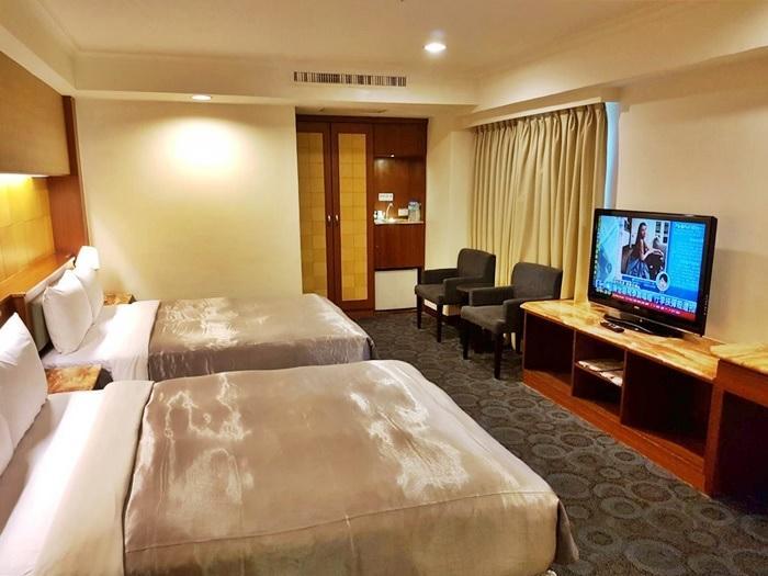 Jing Jing Holiday Hotel 高雄市 エクステリア 写真