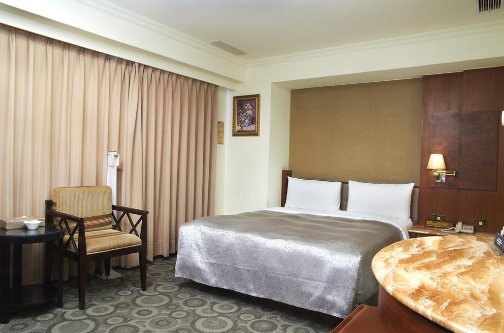 Jing Jing Holiday Hotel 高雄市 エクステリア 写真