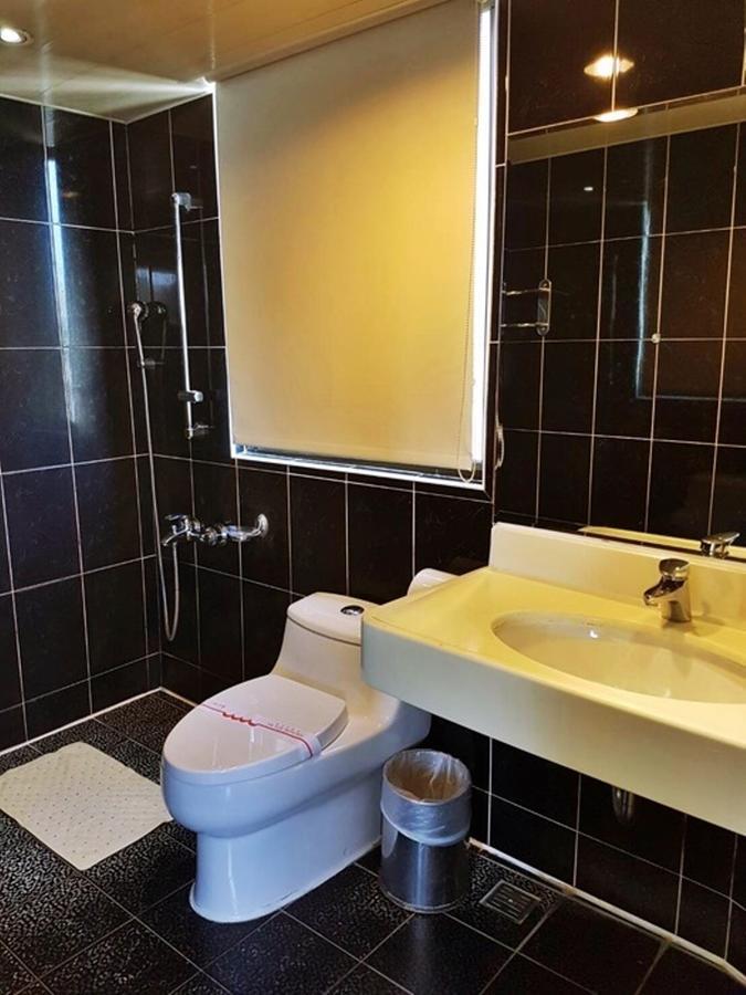 Jing Jing Holiday Hotel 高雄市 エクステリア 写真